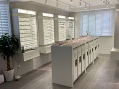 -目艮眼镜SHOWROOM(品牌集合店)