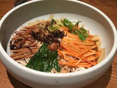 -云海肴·汽锅鸡·云南菜(天山百盛优客店)