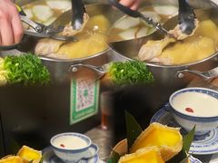 -禄婶鸡煲·打边炉