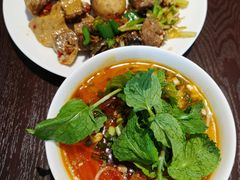 -文山荷鲜居(翠湖店)