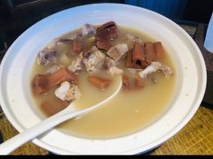 龙骨莲藕汤-渝信川菜 · 川味家常菜(长安店)