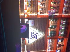 -UP嘻哈酒吧(粉巢店)