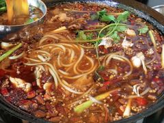-鸿顺老铁锅美蛙鱼府(解放碑店)