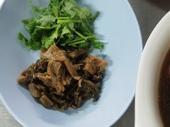 -Kha Mu Charoensang(Silom)