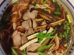 -镇南锅盖面馆(解放路店)