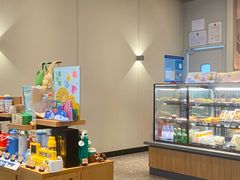 -星巴克臻选(周浦万达店)