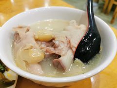 -雷祖芳老妈蹄花店