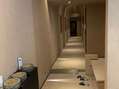 -灸春堂·艾灸·痛症·整脊连锁(之江银泰店)