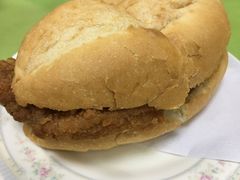 猪扒包-胜利茶餐室