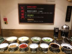 自助调料区-纸盐河码头火锅(十八梯店)