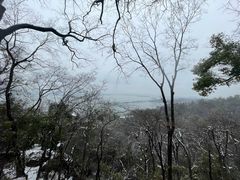 -宝石山