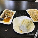 新学期人多了好多，以为是小葱拌豆腐，结果是炒鱼籽
