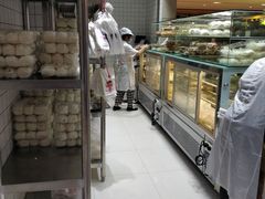 -白玉兰食品甜凤店(合生汇店)