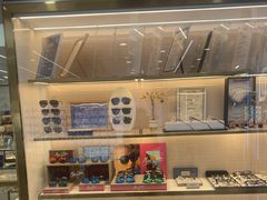 -世纪大明眼镜·林德伯格·蔡司官方授权店(武昌旗舰店)