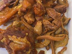 -哈尔滨小酒馆·鲜肉现穿自助烧烤(康新花园店)