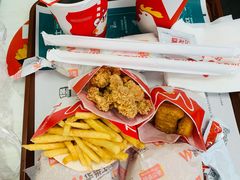 -华莱士·全鸡汉堡(财经学院店)