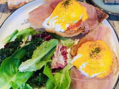 -Common Table · Brunch & Coffee