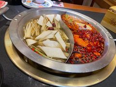 -沸炉重庆老火锅(军事博物馆店)