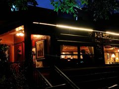 -火车头法国西餐厅