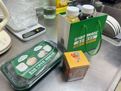 -亚马逊蒸汽活海鲜自助(LCM置汇旭辉广场店)