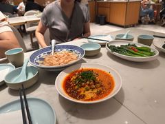 -泓历皇朝酒店(东亭店)