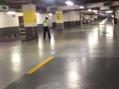 -世纪东方广场-停车场