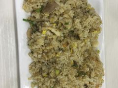 爱吃不吃海鲜炒饭-虾弄弄海派小龙虾·牛羊蝎子火锅