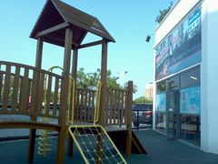 -迪卡侬(顺峰山店)