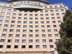 -山明水秀大饭店
