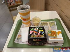 -麦当劳(乳山路店)
