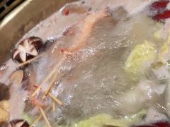 -余欢领鲜火锅(新街口店)