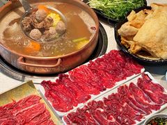 -牛村来人潮汕牛肉火锅(西单店)