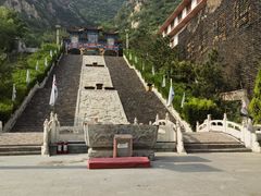 -鸡鸣山旅游风景区