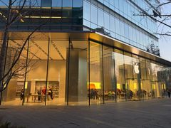 -Apple零售店(华贸购物中心店)