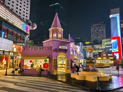 -中航城君尚购物中心