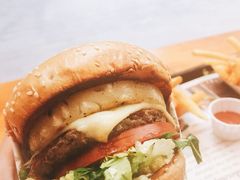 -The Habit Burger Grill 哈比特汉堡(复兴soho店)