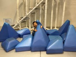 -MINI MARS KIDS CLUB亲子家庭中心(长宁天山店)
