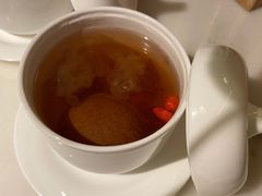 冰糖桃胶炖雪梨-初蓉丨遇见新川菜(亲贤街荣耀店)