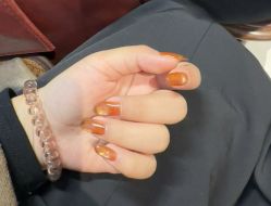 -爱空间美睫健康美甲