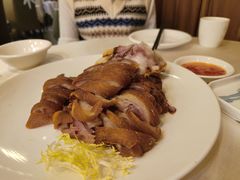 -渔意楼·驰名沙田乳鸽(五羊旗舰店)