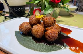 Hand-Deboned Crispy Yellow Croaker Balls