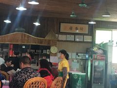 -荷香居(洞企石路店)