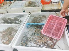 -拉威海鲜市场