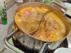 -金滏山·烤肉海鲜火锅自助(襄阳万达店)