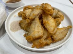 酥炸小燕鱼-东方饺子王(新奥购物中心店)