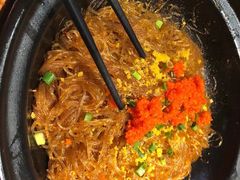-阿瓦山寨·湘菜现炒·剁椒鱼头王(咸阳总店)