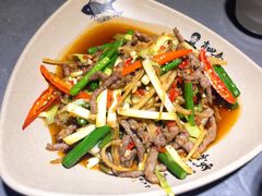 炒牛肉丝-肖四女乐山跷脚牛肉(江北星街坊店)