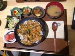 -本格丼·炭火烤肉饭(大悦路成都大悦城店)