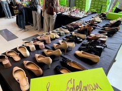 -广州周大福金融中心