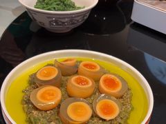 -帅巴人舅母子腊蹄民俗村
